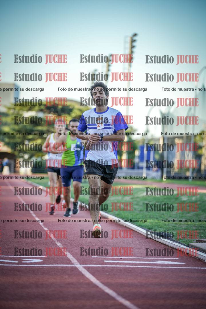 Fotos de los 3000 m llanos de varones