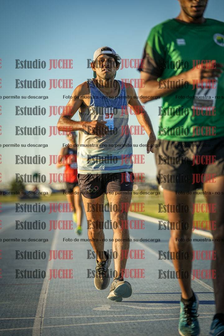 Fotos de los 1500 m llanos de varones