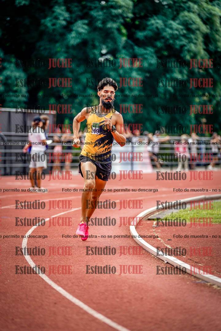 Fotos de los 800 m de varones