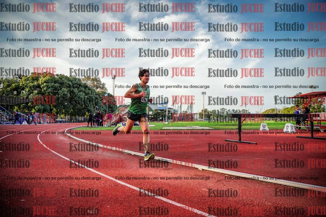 Fotos de los 3000 m llanos de varones