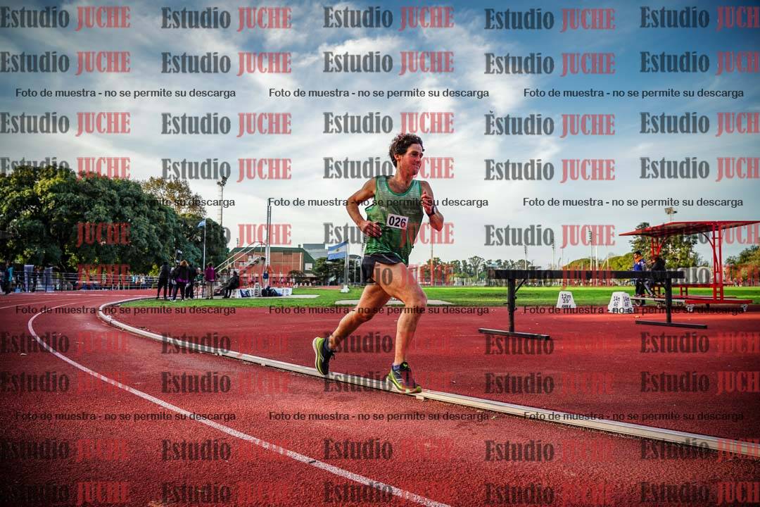 Fotos de los 3000 m llanos de varones