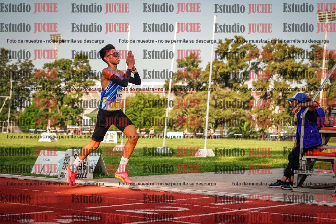 Fotos de los 3000 m llanos de varones