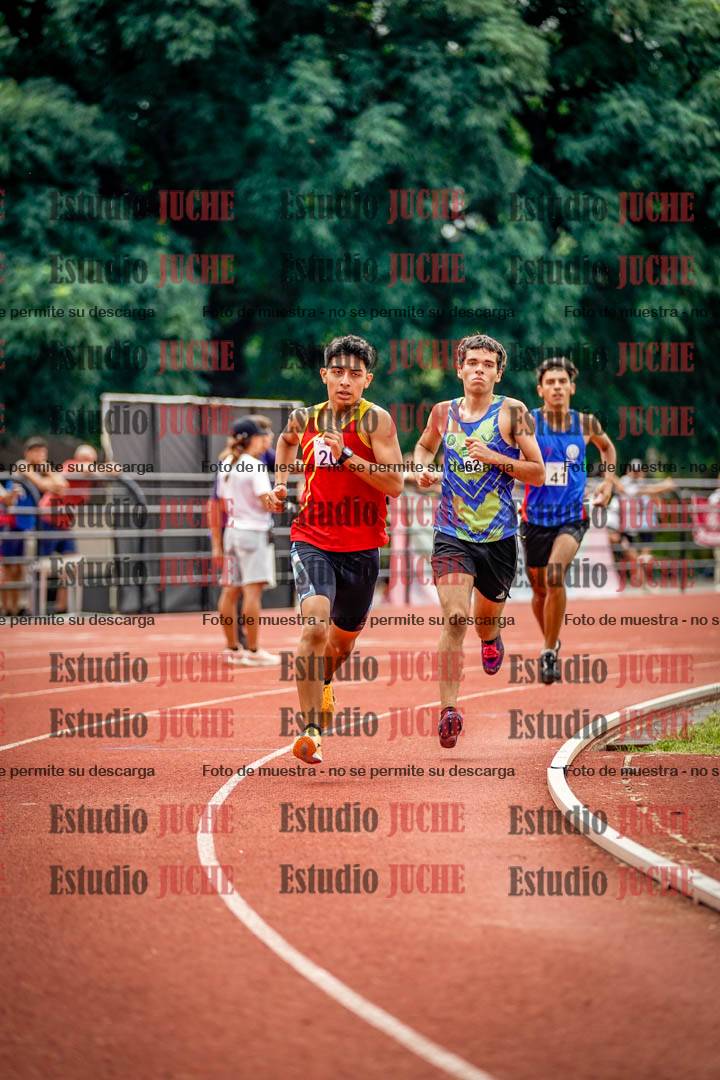 Fotos de los 800 m de varones