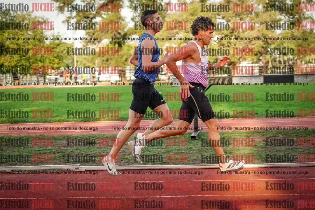 Fotos de los 3000 m llanos de varones