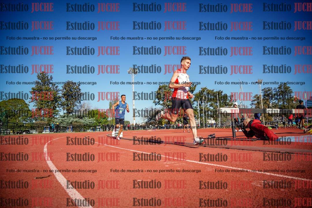 Fotos de los 3000 m llanos de varones