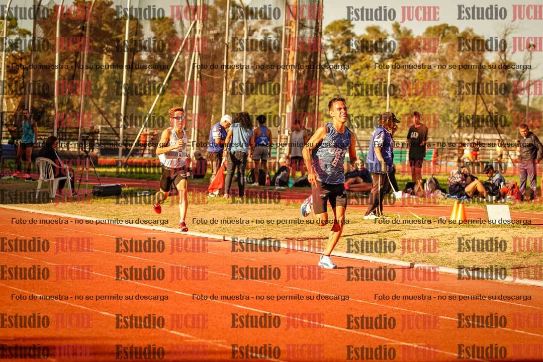 Fotos de los 3000 m llanos de varones