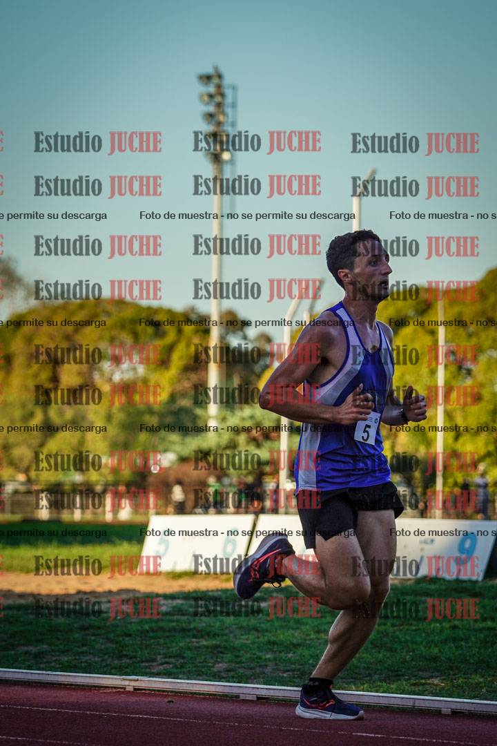 Fotos de los 3000 m llanos de varones