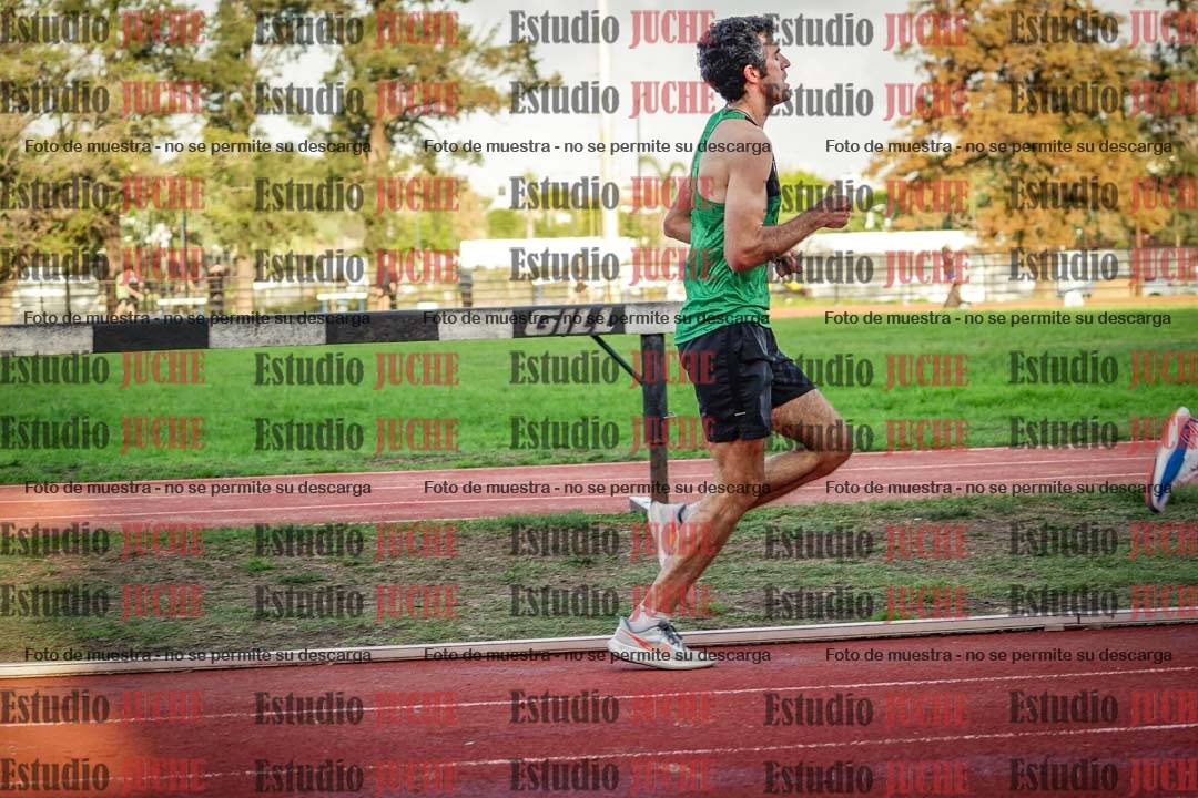 Fotos de los 3000 m llanos de varones
