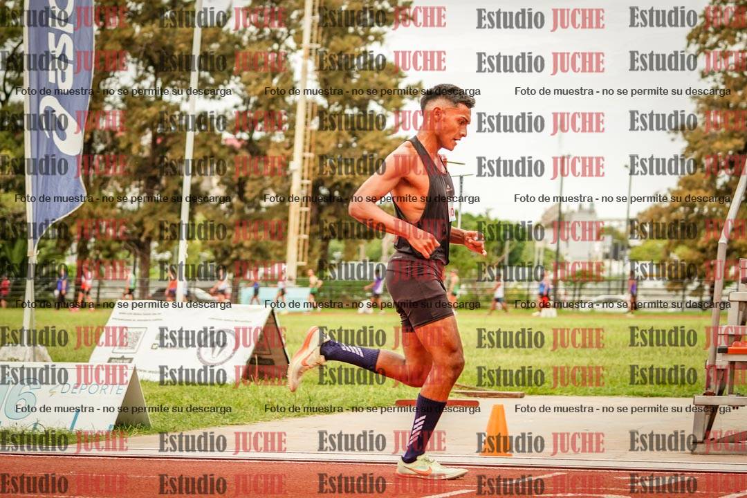 Fotos de los 3000 m llanos de varones