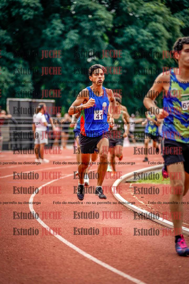 Fotos de los 800 m de varones