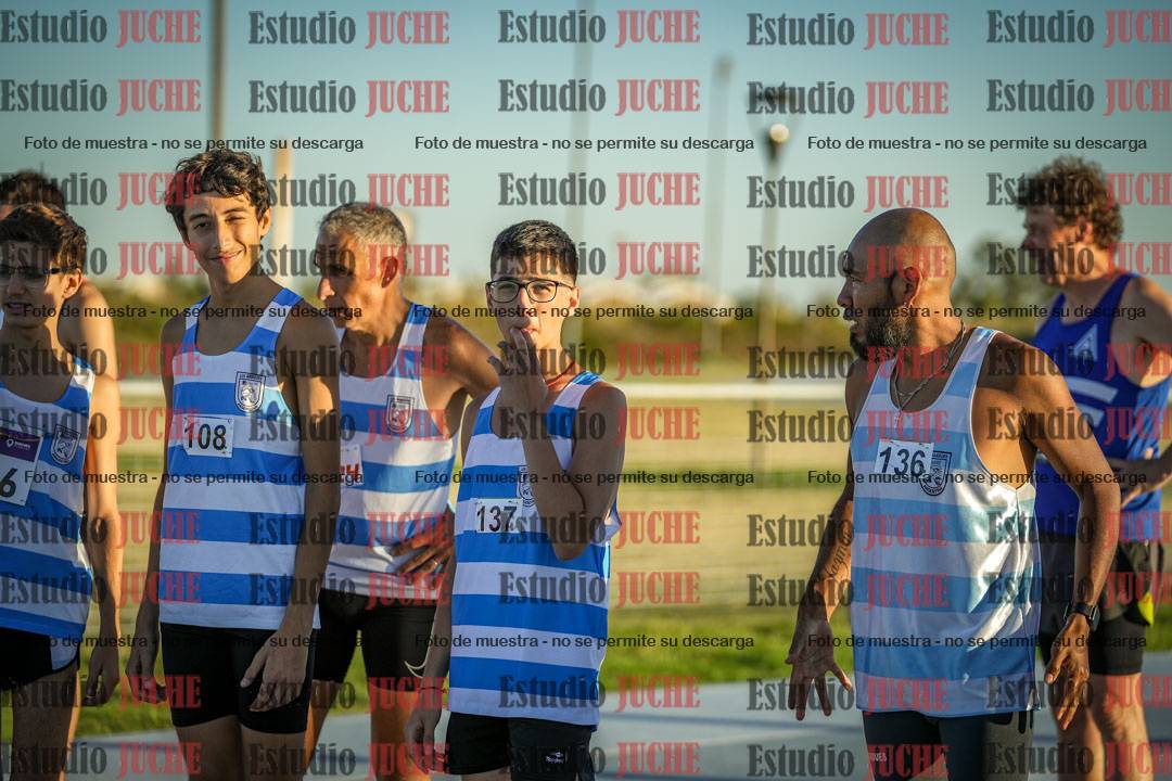Fotos de los 1500 m llanos de varones