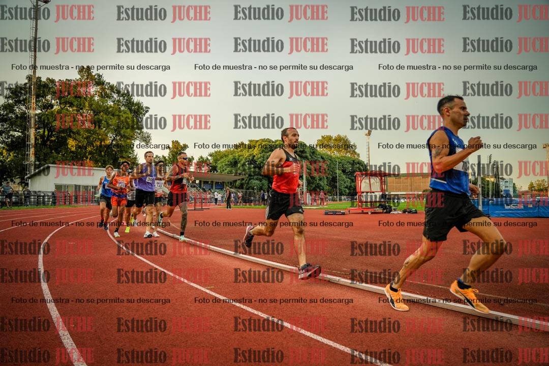 Fotos de los 1500 m llanos de varones