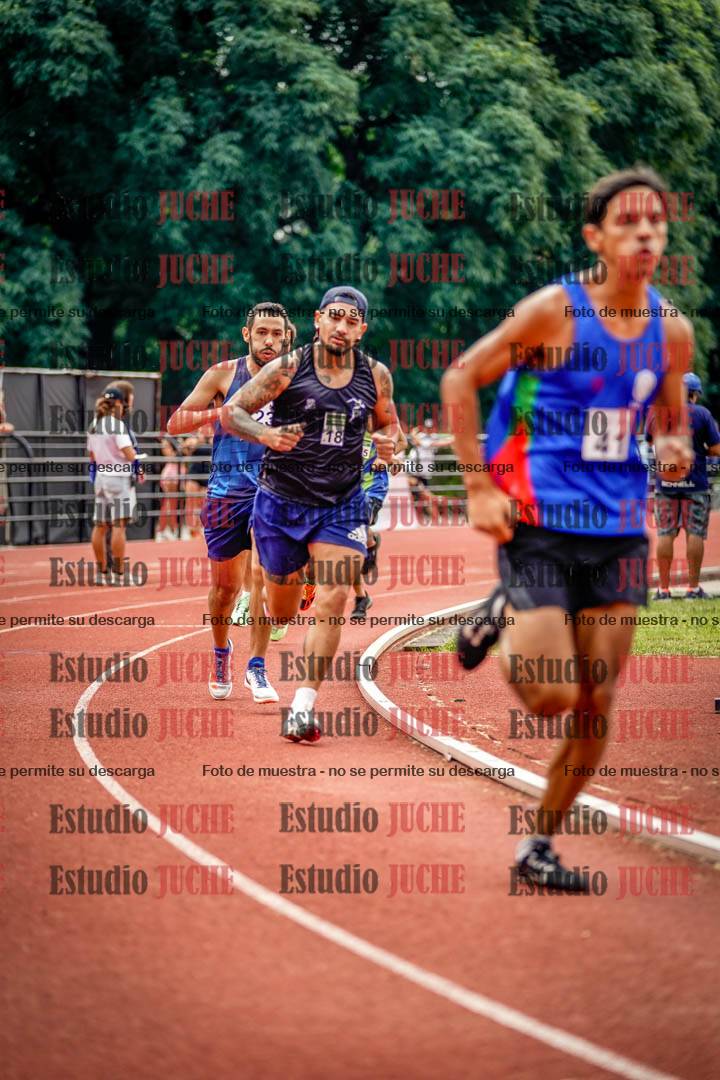 Fotos de los 800 m de varones
