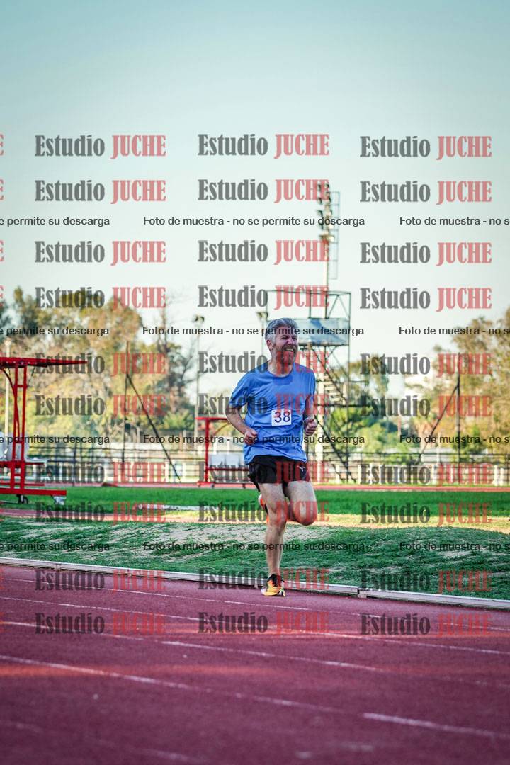 Fotos de los 3000 m llanos de varones