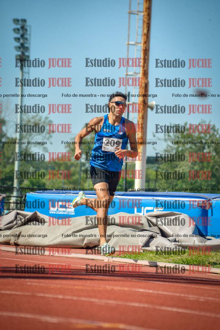 Fotos de los 800 m llanos de varones