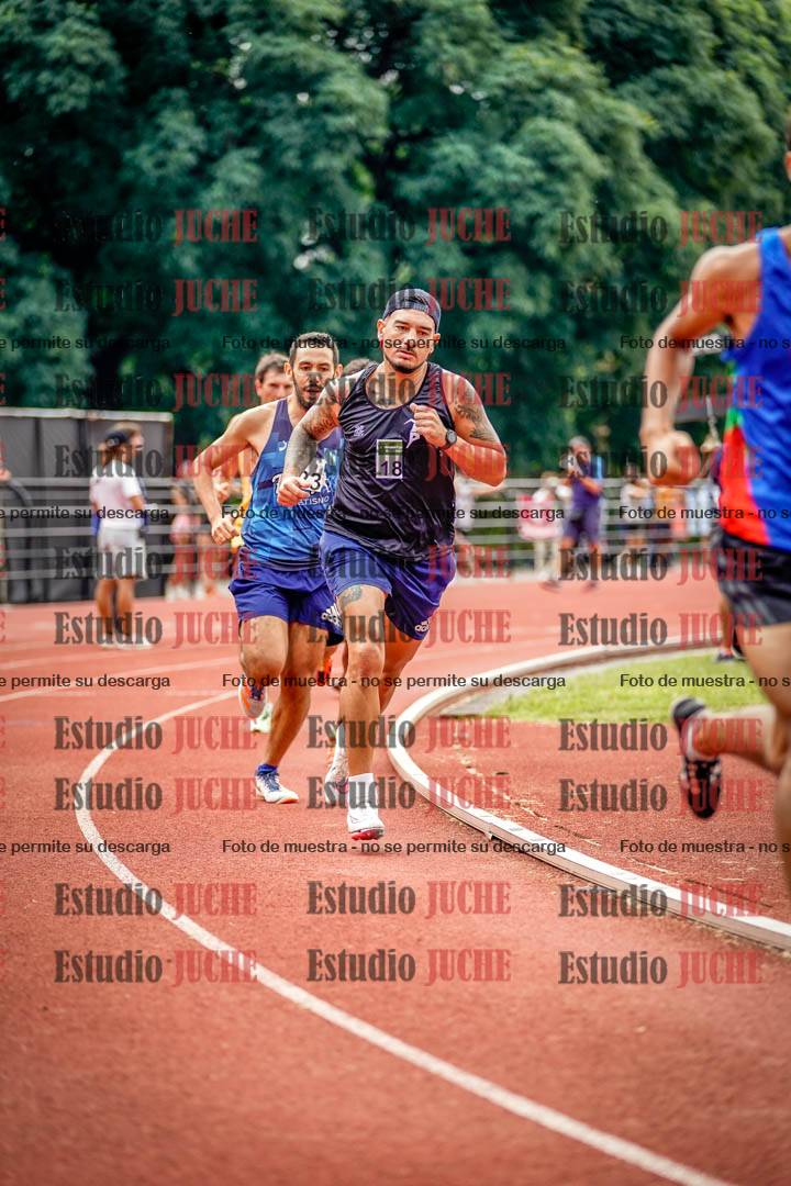 Fotos de los 800 m de varones