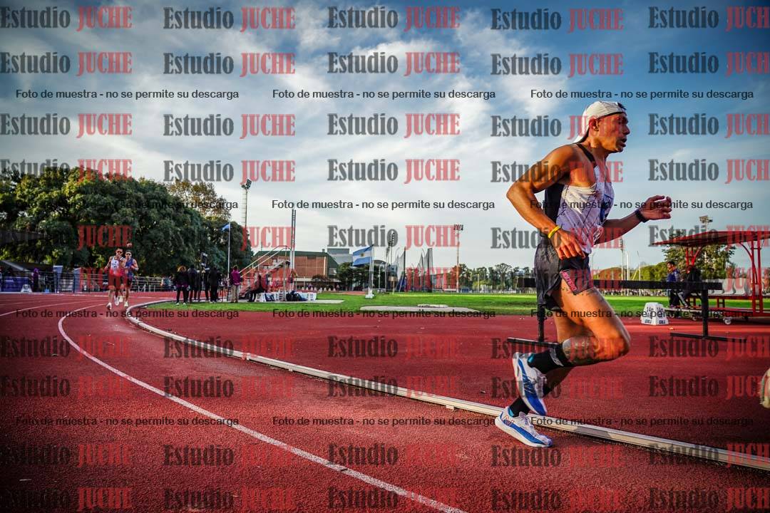 Fotos de los 3000 m llanos de varones