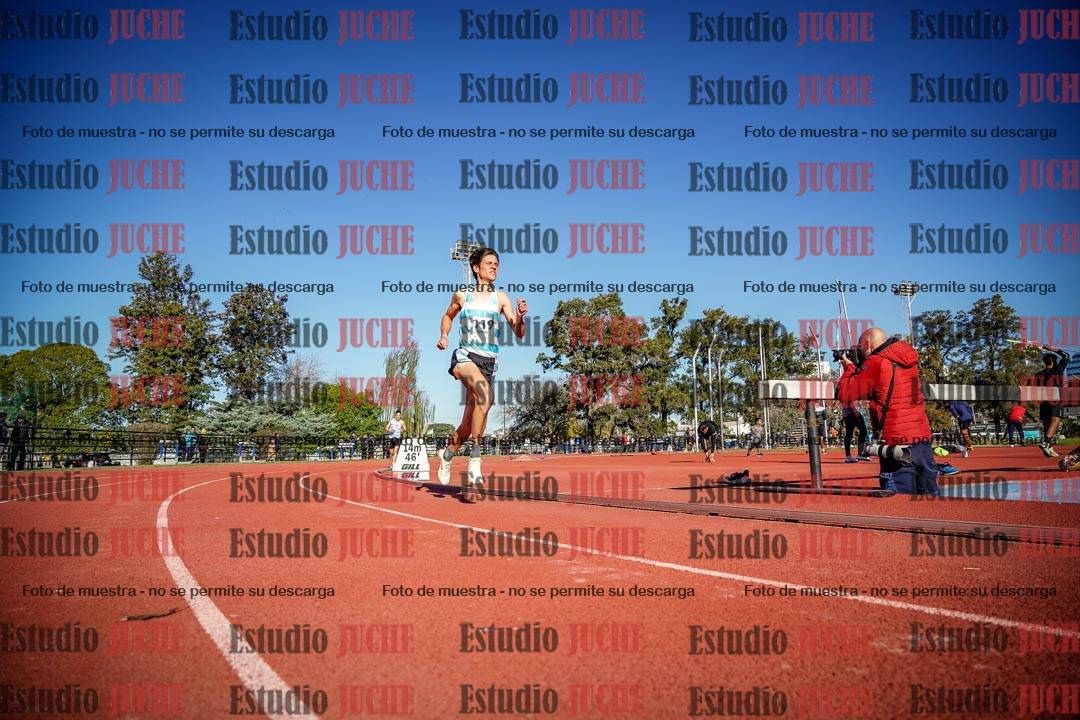 Fotos de los 3000 m llanos de varones