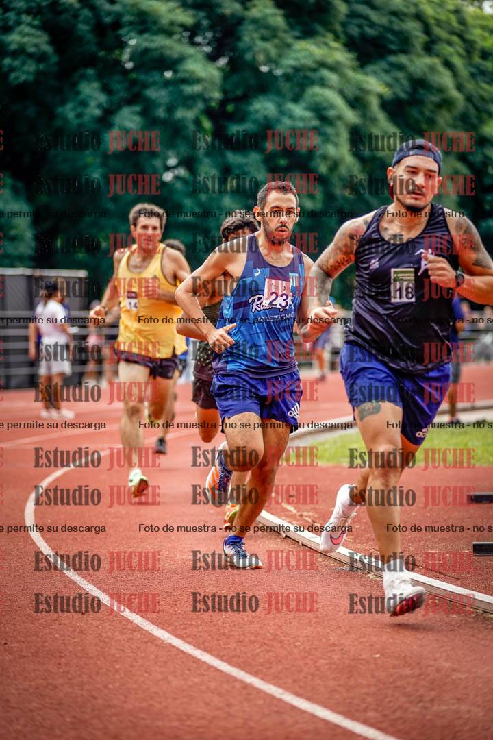 Fotos de los 800 m de varones