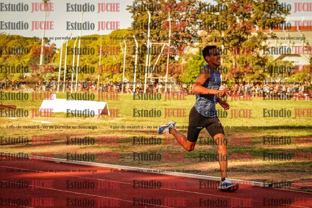 Fotos de los 3000 m llanos de varones