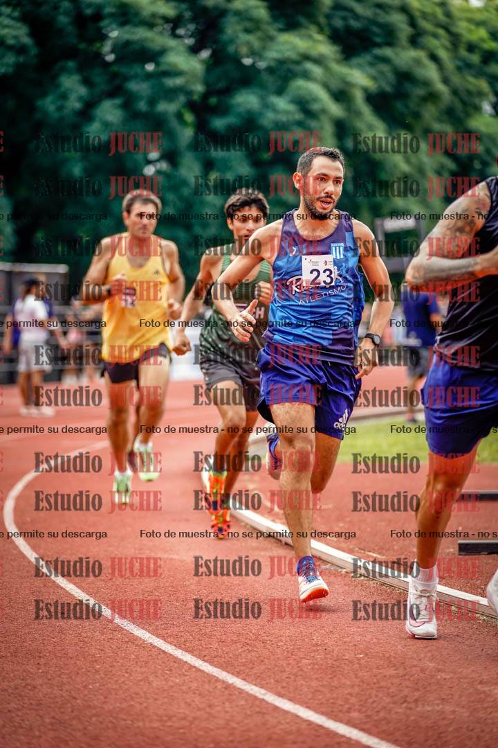 Fotos de los 800 m de varones