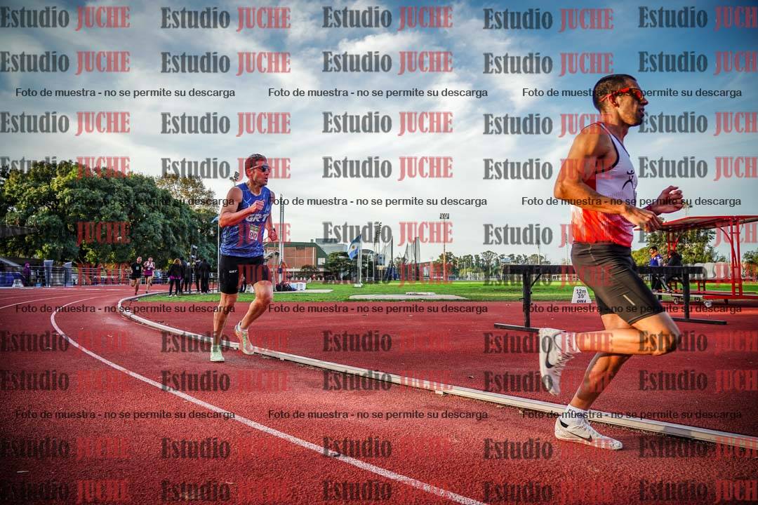 Fotos de los 3000 m llanos de varones
