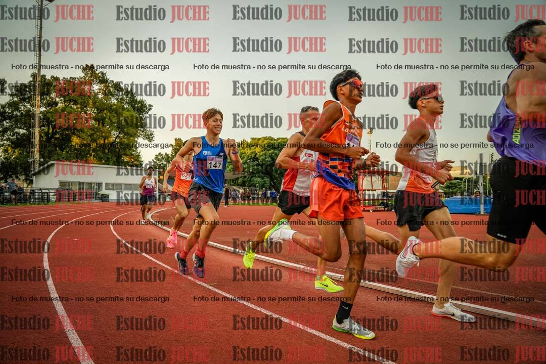Fotos de los 1500 m llanos de varones