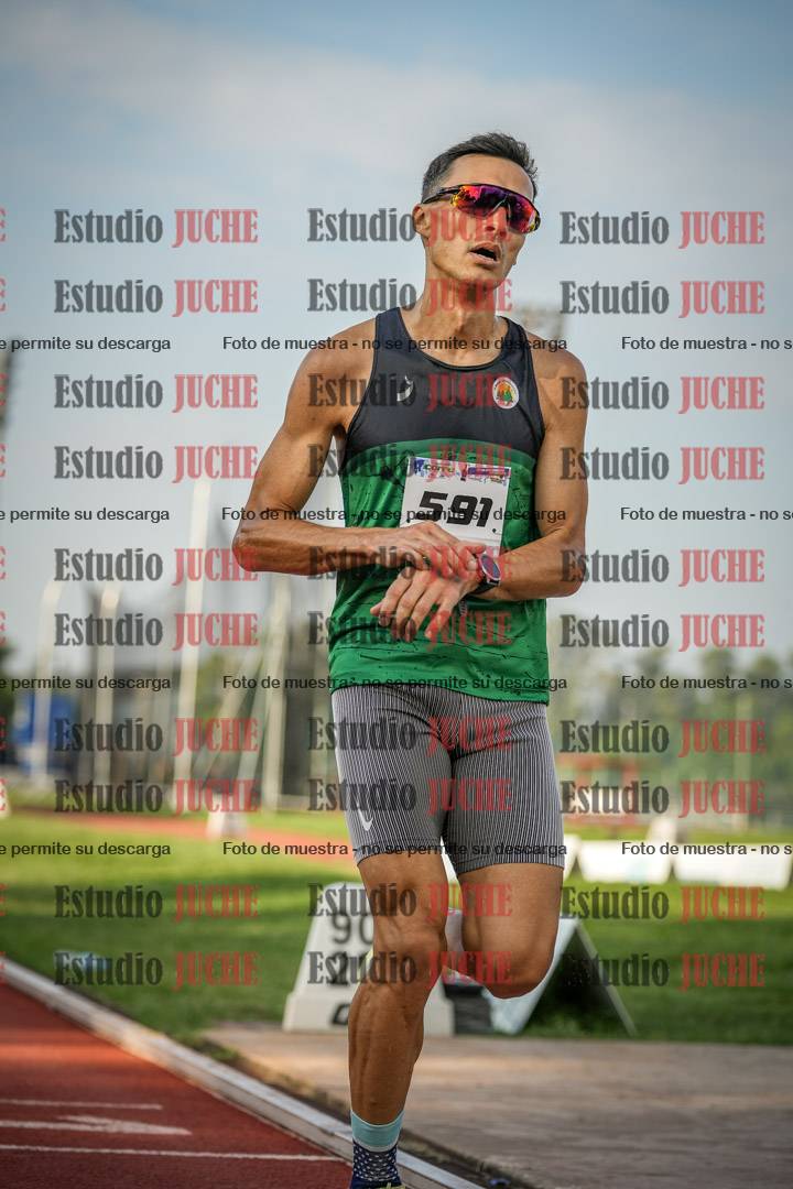 Fotos de los 3000 m llanos de varones