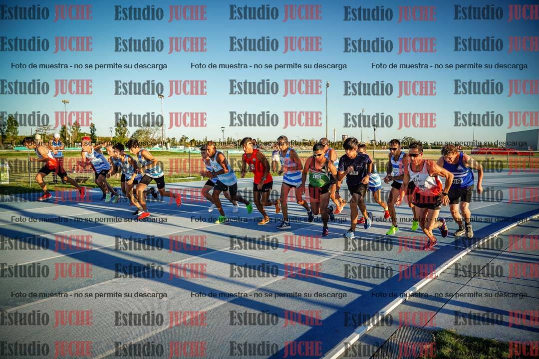Fotos de los 1500 m llanos de varones