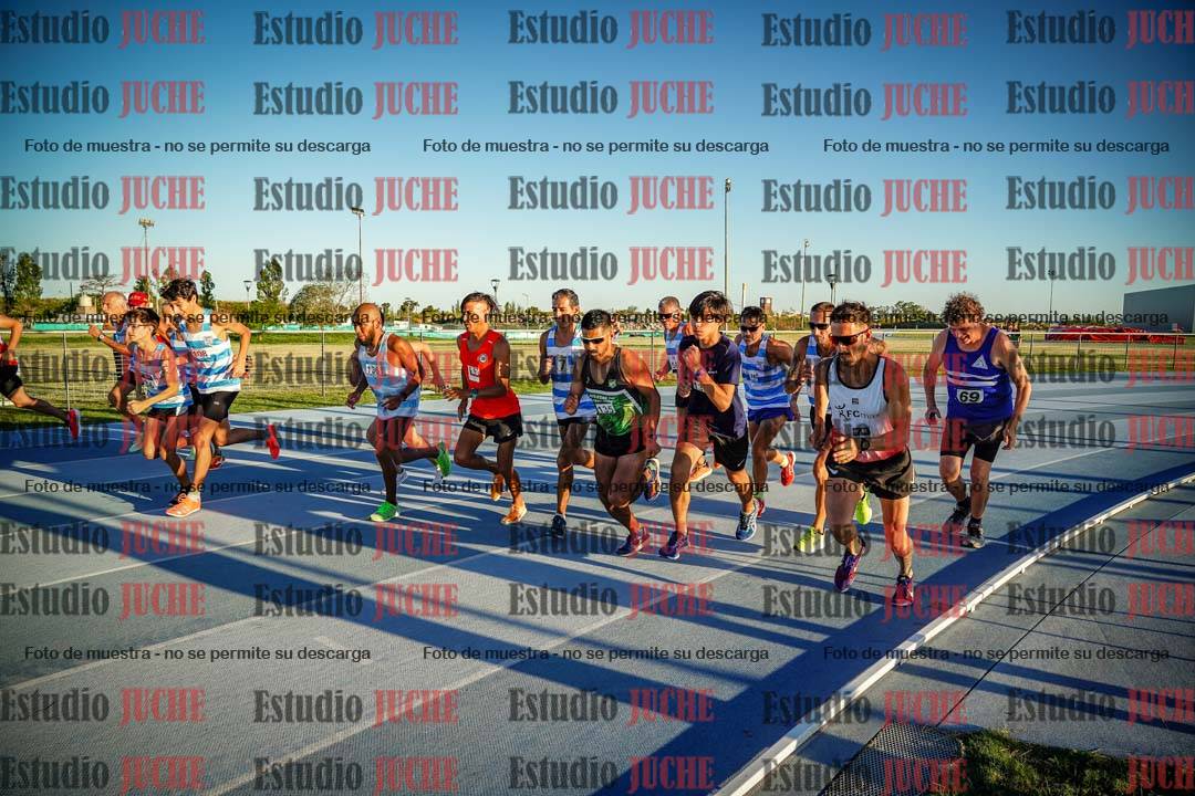 Fotos de los 1500 m llanos de varones