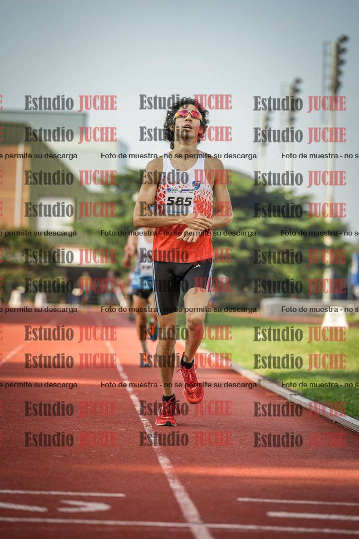 Fotos de los 3000 m llanos de varones