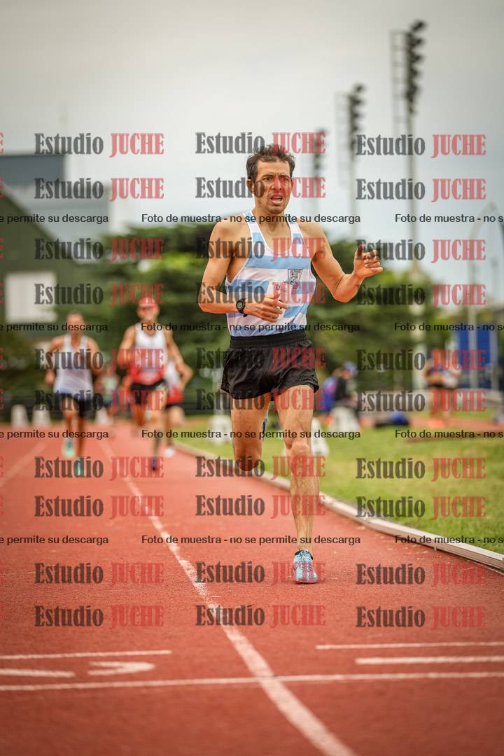 Fotos de los 3000 m llanos de varones