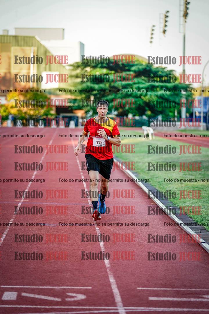 Fotos de los 3000 m llanos de varones