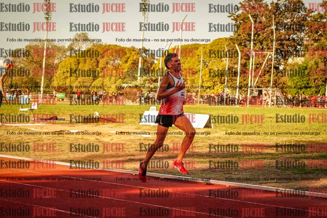 Fotos de los 3000 m llanos de varones