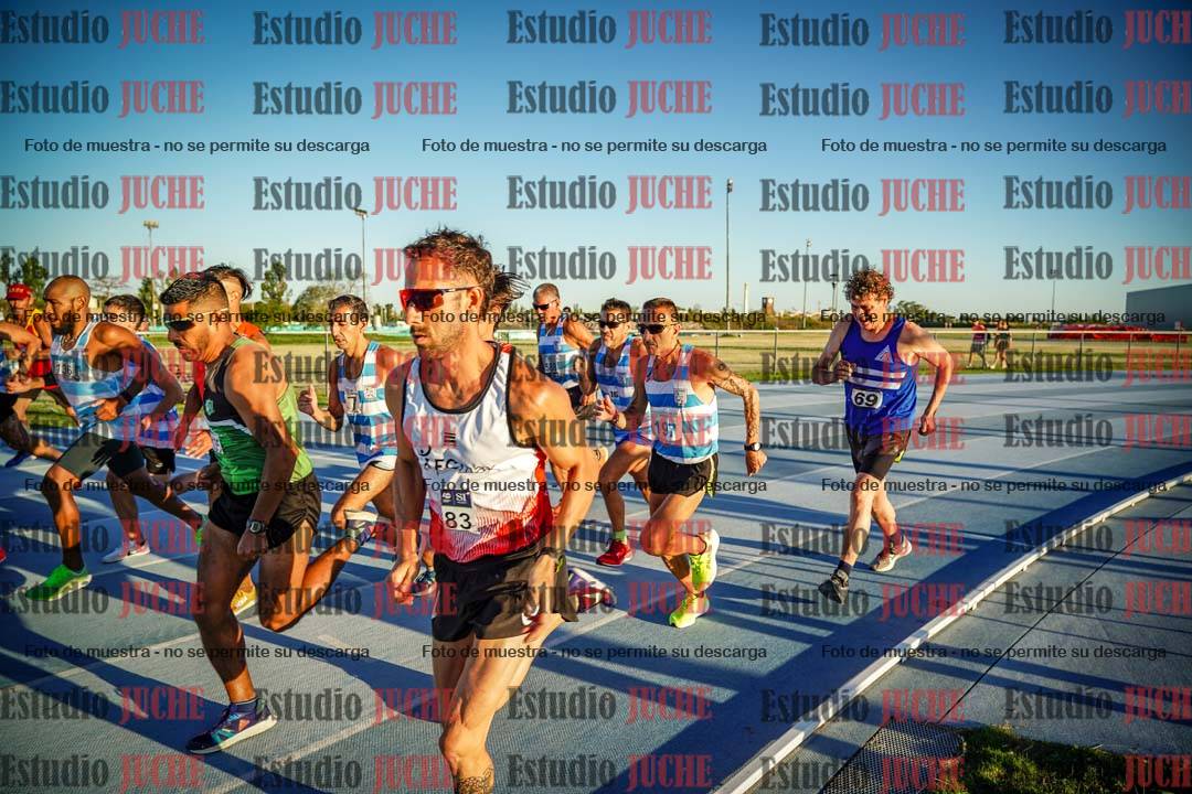 Fotos de los 1500 m llanos de varones