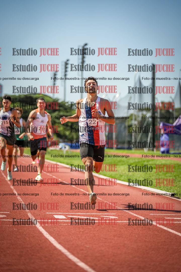 Fotos de los 800 m llanos de varones