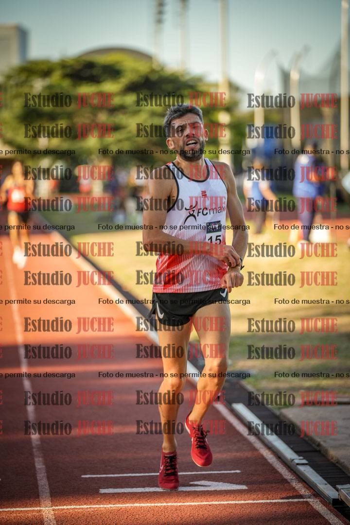 Fotos de los 3000 m llanos de varones