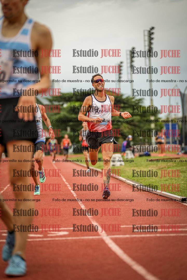 Fotos de los 3000 m llanos de varones