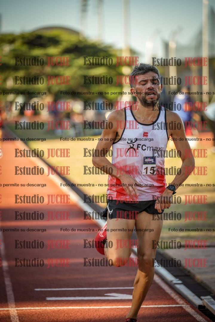 Fotos de los 3000 m llanos de varones