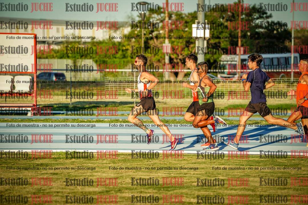 Fotos de los 1500 m llanos de varones