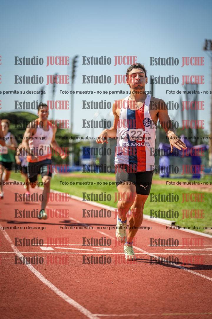 Fotos de los 800 m llanos de varones