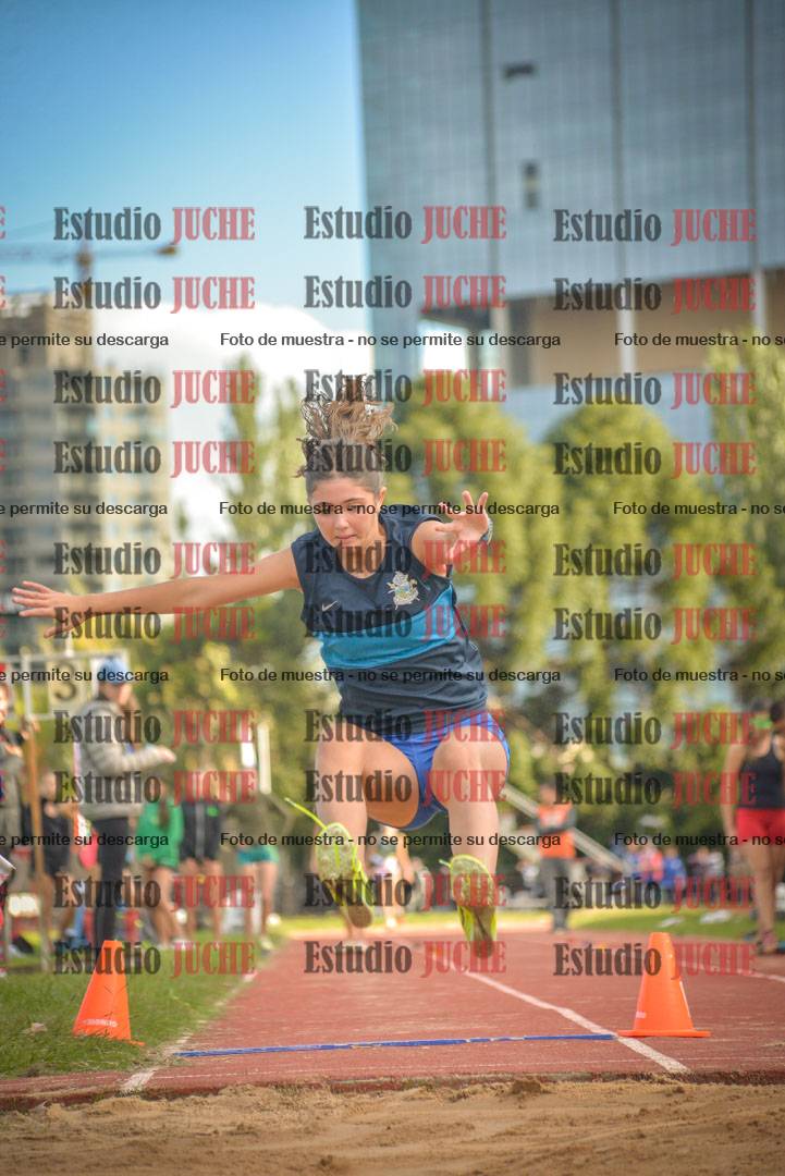 Fotos del salto en largo - mujeres U16