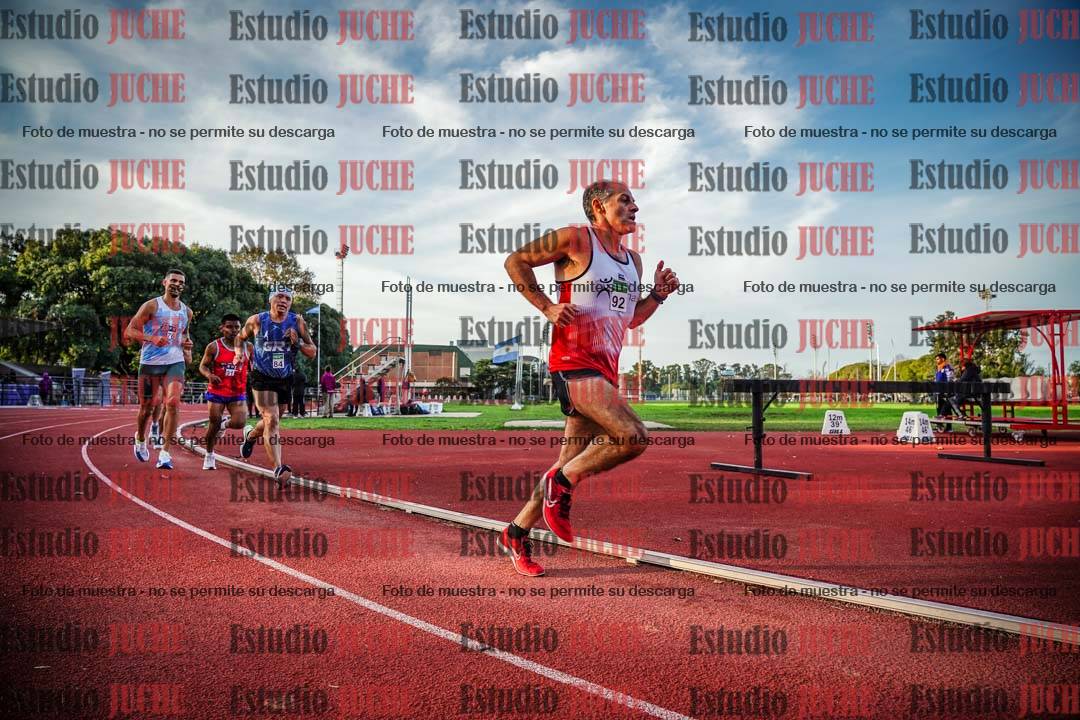 Fotos de los 3000 m llanos de varones