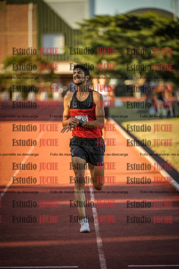 Fotos de los 3000 m llanos de varones