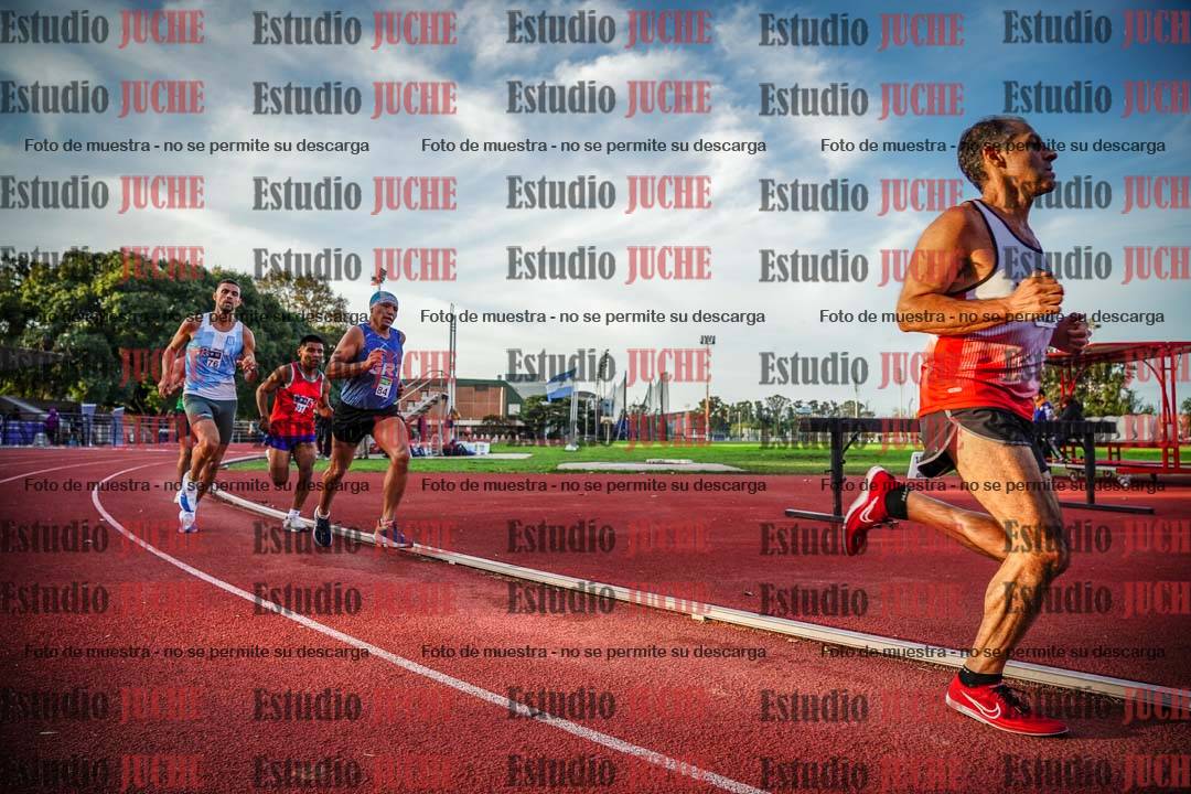 Fotos de los 3000 m llanos de varones