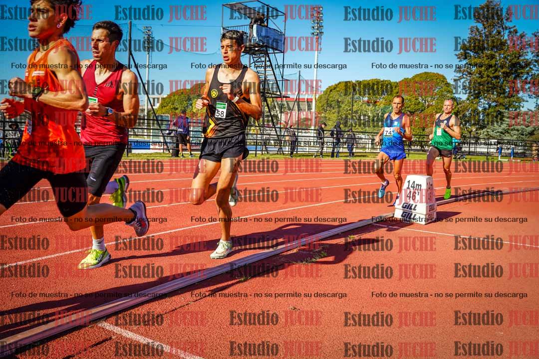 Fotos de los 3000 m llanos de varones