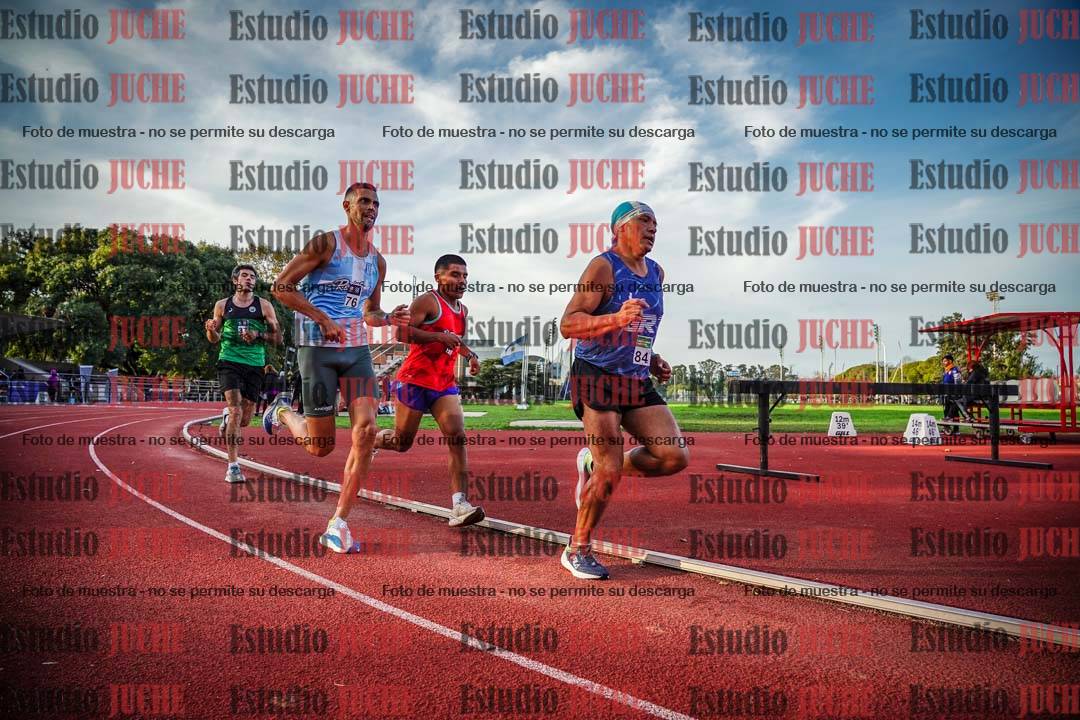 Fotos de los 3000 m llanos de varones