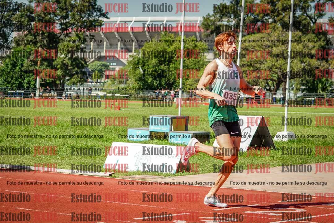 Fotos de los 800 m llanos de varones