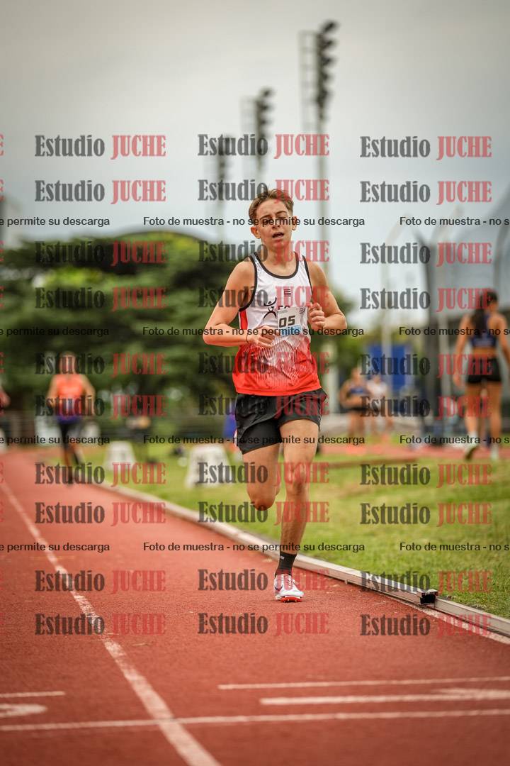 Fotos de los 3000 m llanos de varones