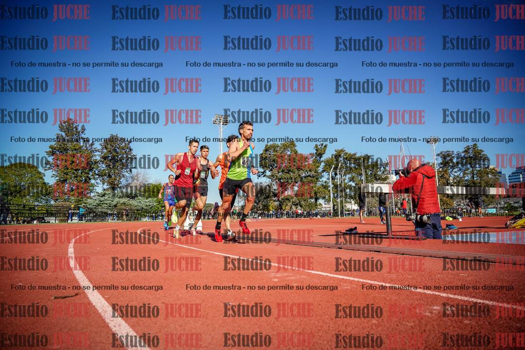 Fotos de los 3000 m llanos de varones